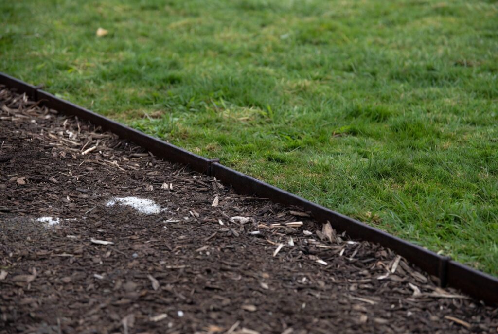 landscape bed edging steel border clean lawn mulch professional yard design